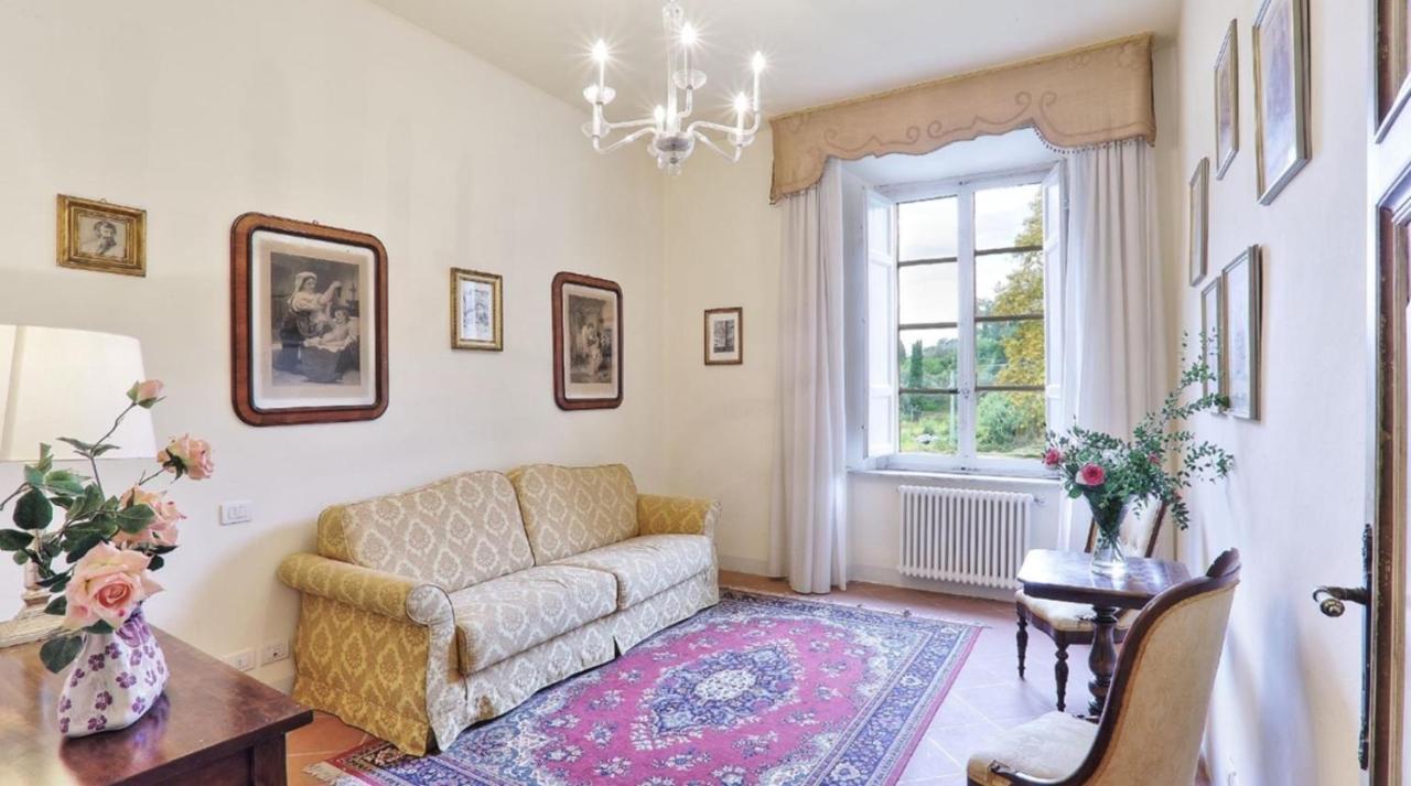 Relais Villa Montecatini Camaiore Buitenkant foto