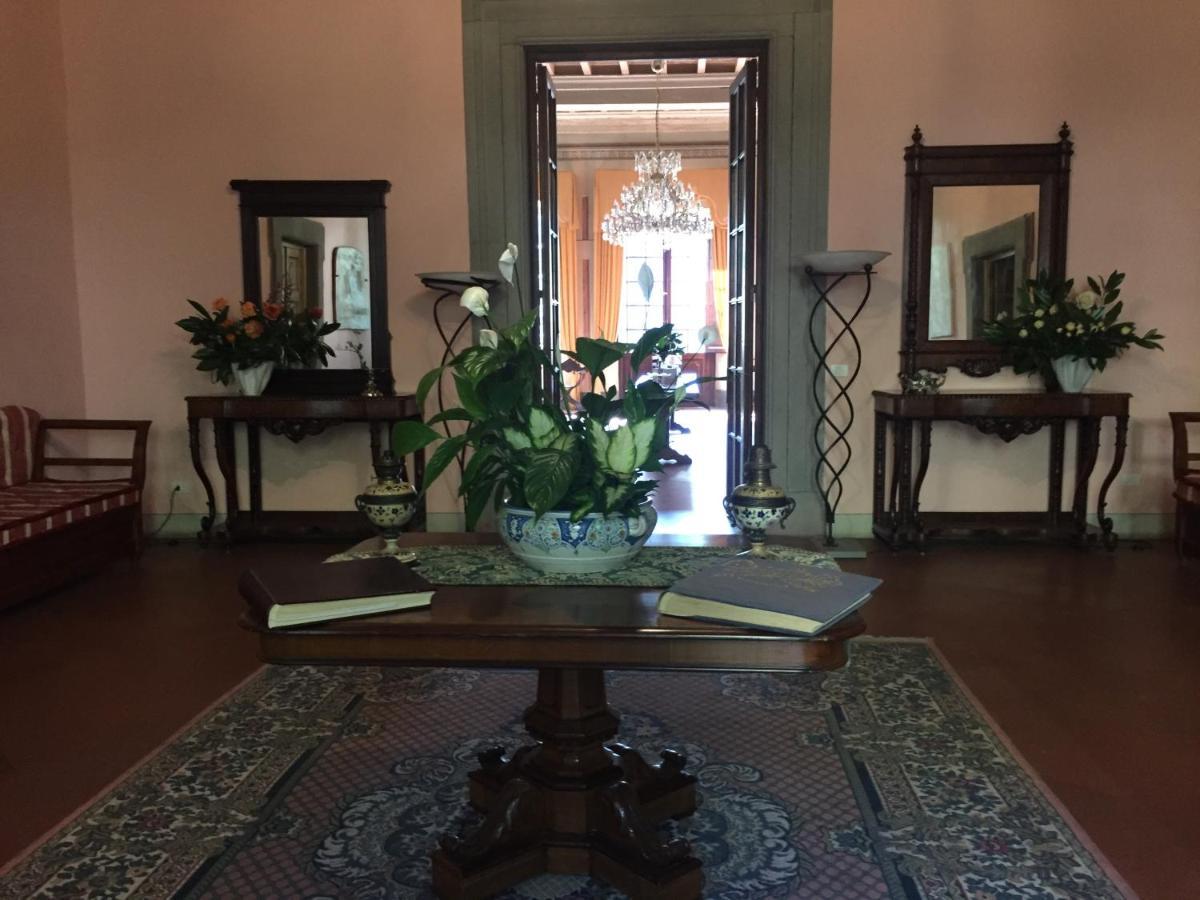 Relais Villa Montecatini Camaiore Buitenkant foto